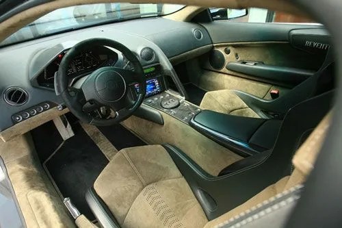 2008-lamborghini-reventon-interior-thumb.jpg