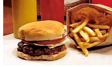 cheeseburger-at-the-burger-joint-in-the-parker-meridien-hotel.jpg