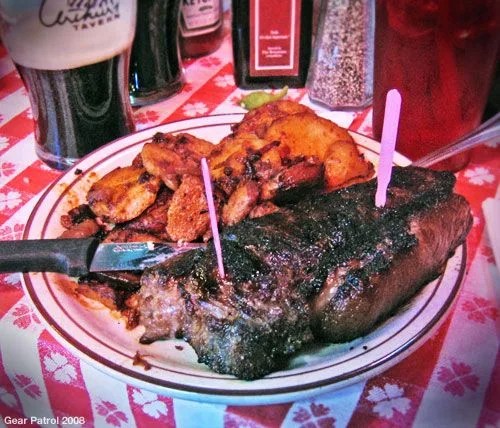 arthurs-tavern-steak-gear-patrol-restaurant-review.jpg