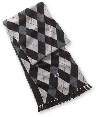 fred-perry-argyle-wool-scarf.jpg