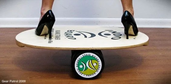 indo-board-heels-rear