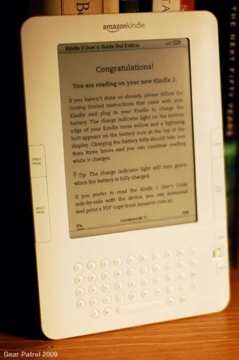 amazon-kindle-2-dusty-bookshelf-vertical
