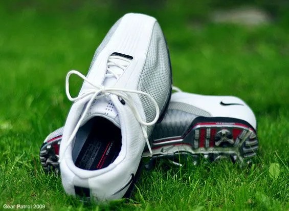 nike-tiger-woods-air-zoom-tw-2009