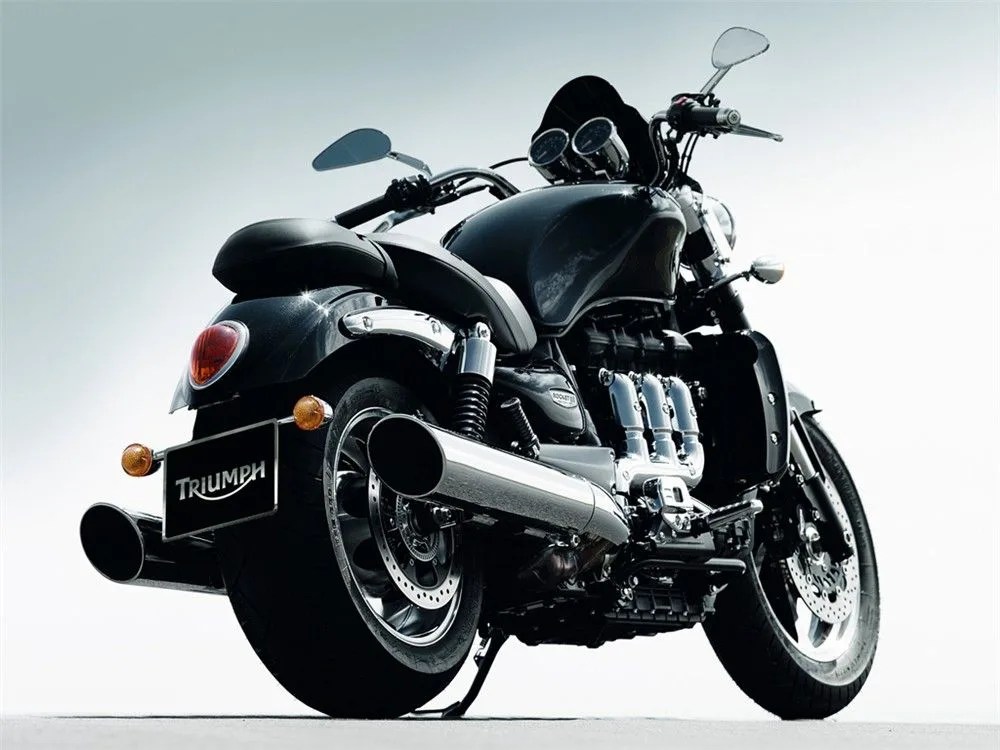 2010-triumph-rocket-large-3