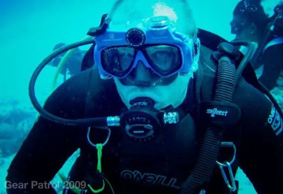 liquid-image-scuba-series-hd-video-camera-scuba-mask-gear-patrol