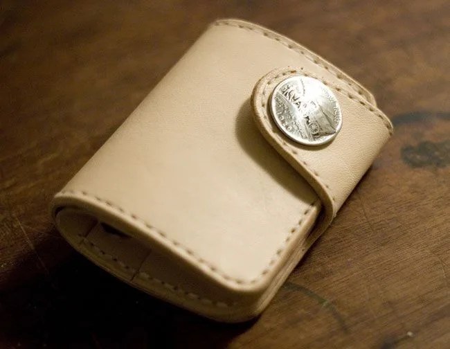 Corter-Leather-Basic-Snap-Wallet-Gear-Patrol