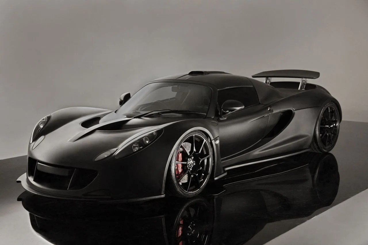 hennessey-venom-gt-gear-patrol-11