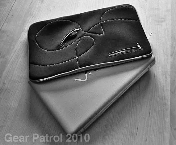 looptworks-hoptu-laptop-sleeve-gear-patrol