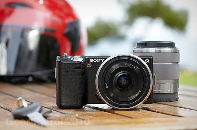 sony-alpha-nex5-evil-gear-patrol