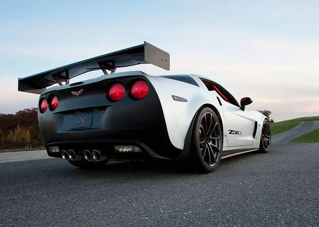 Corvette-Z06X-Gear-Patrol-Lead