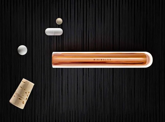 Minimalux-Copper-Pill-Tube-Gear-Patrol