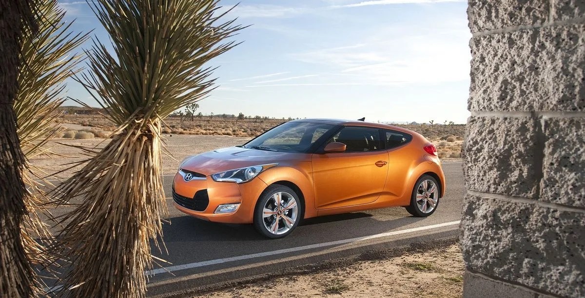2012-hyundai-veloster-11_1200