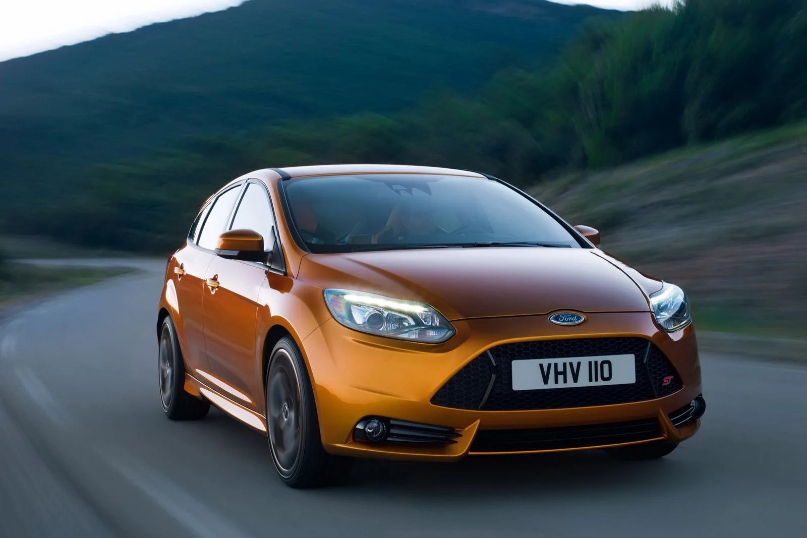 New-Ford-Focus-ST-face