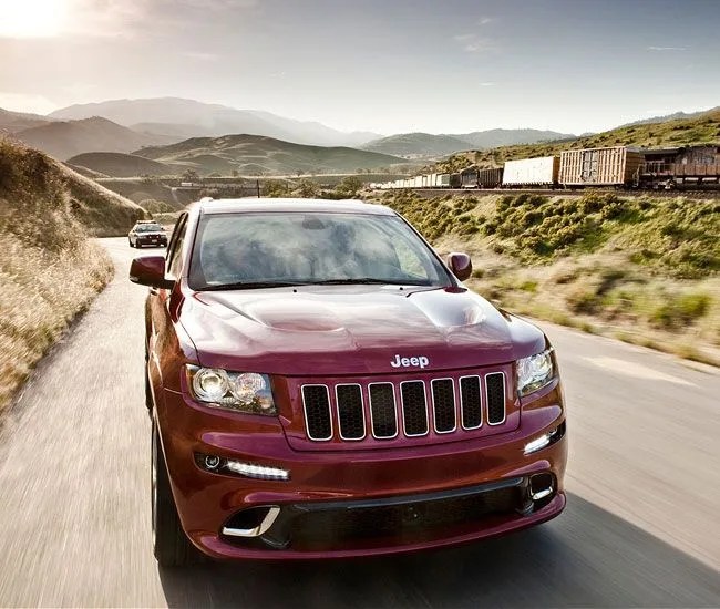 2012-Jeep-Grand-Cherokee-SRT8-Gear-Patrol