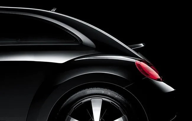 2012-Volkswagen-Beetle-Black-Turbo-Edition-Gear-Patrol-4_