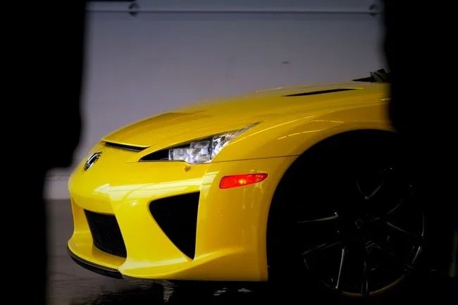 lexus-lfa-gear-patrol-12_