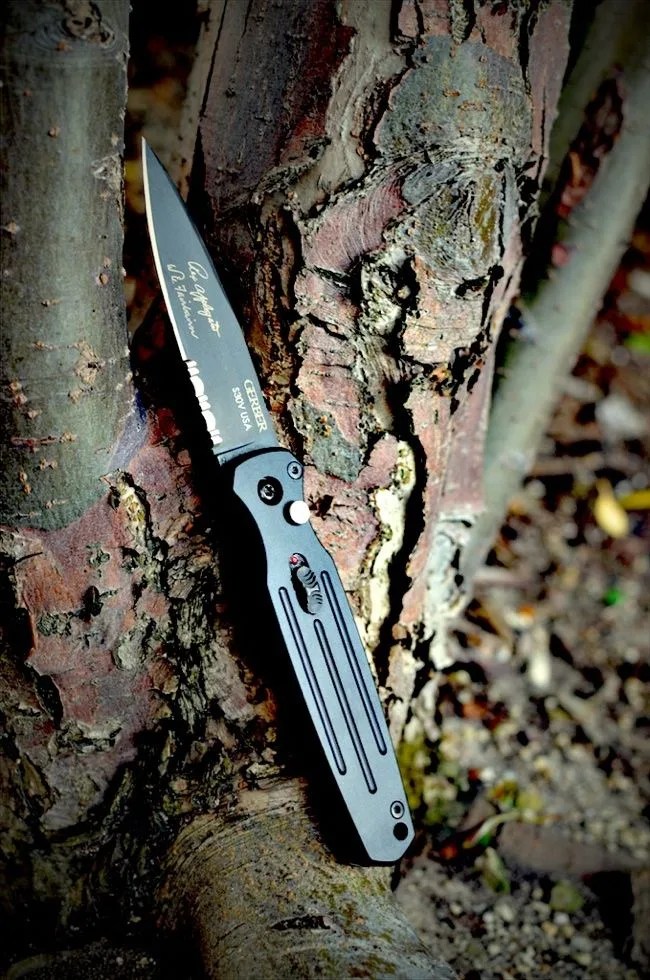 Gerber-Mini-Covert-Automatic-Gear-Patrol-5_