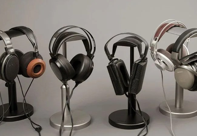 woo-audio-headphone-stand-gear-patrol