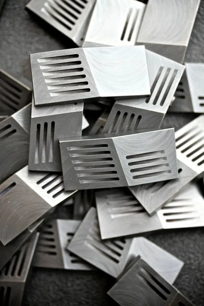 bronze-bones-dominoes-gear-patrol-17