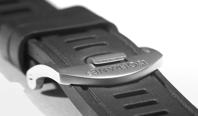 isofrane-straps-gear-patrol-3