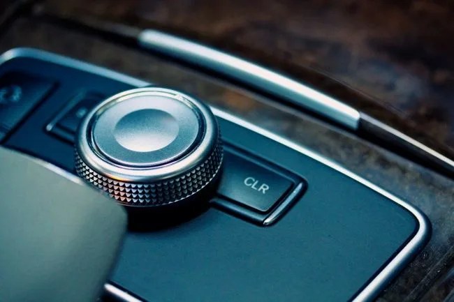 mercedes-benz-e350-gear-patrol-22_