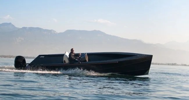 say-yacht-gear-patrol-13_