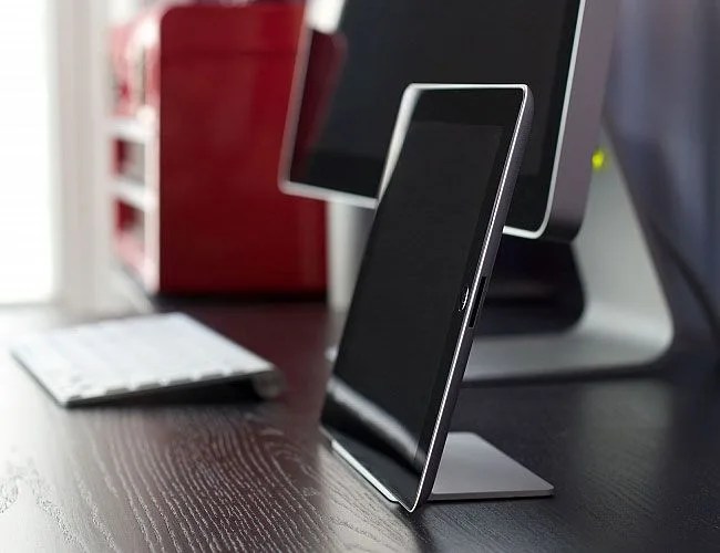 Magnus-iPad-2-stand-gear-patrol-final