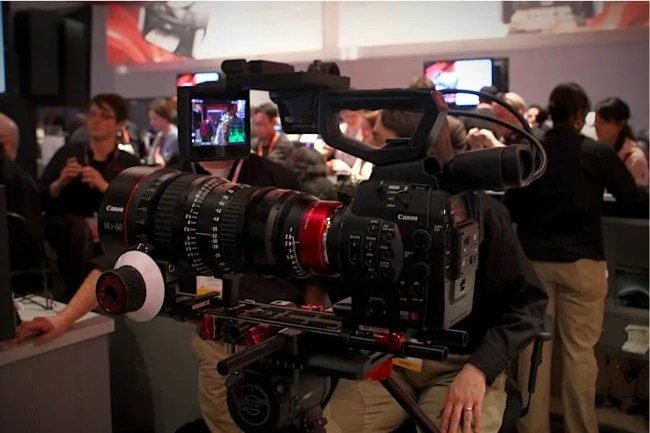 canon-ces-booth-gear-patrol-3_