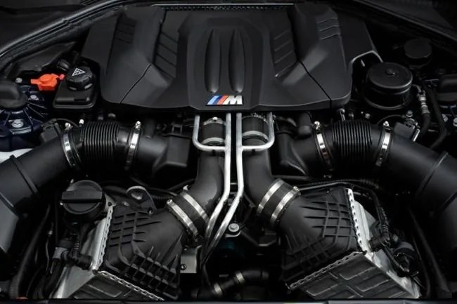 2012-bmw-m6-gear-patrol-20_