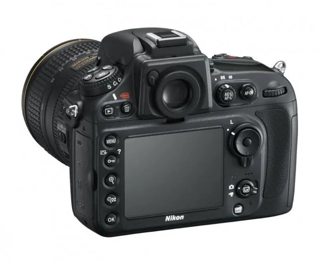 Nikon-D800-Gear-Patrol-1_