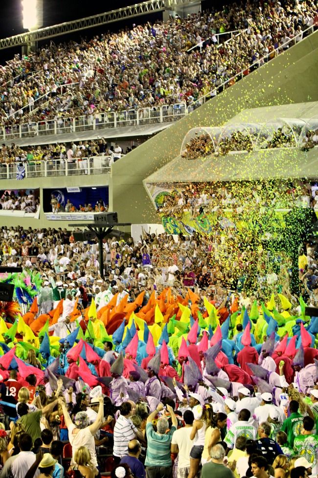 carnaval-rio-gear-patrol-16_