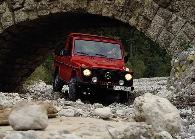 g-wagen-two-door-gear-patrol
