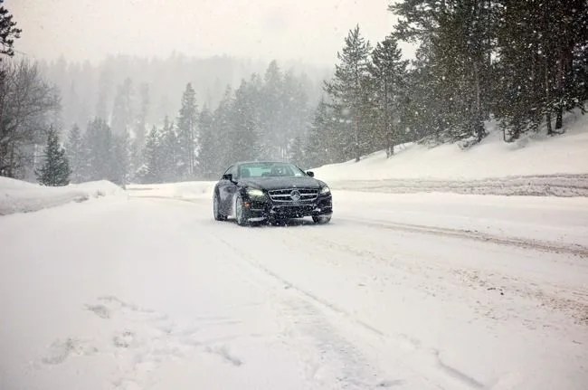 mercedes-benz-4th-generation-4-matic-gear-patrol-14