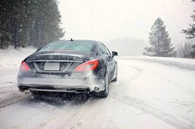 mercedes-benz-4th-generation-4-matic-gear-patrol-17