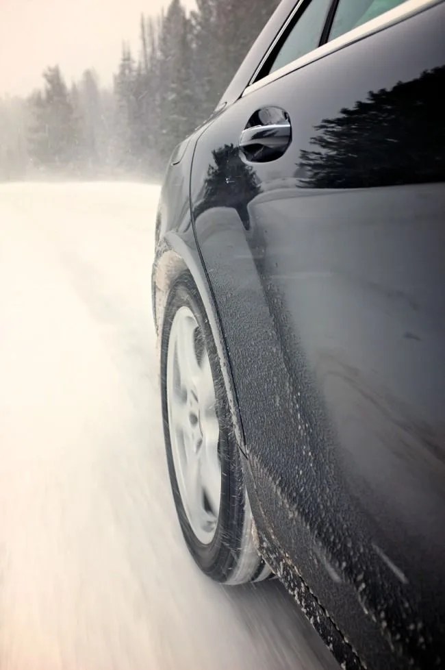 mercedes-benz-4th-generation-4-matic-gear-patrol-7