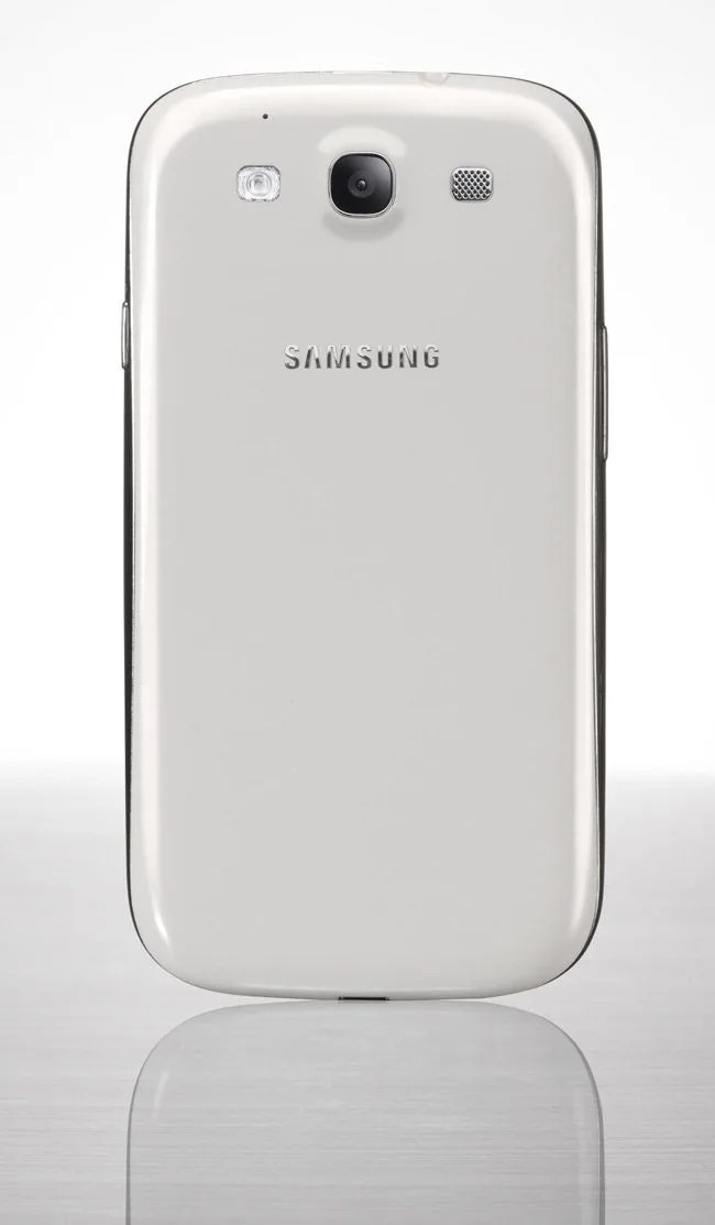 Samsung-Galaxy-SIII-Gear-Patrol-1