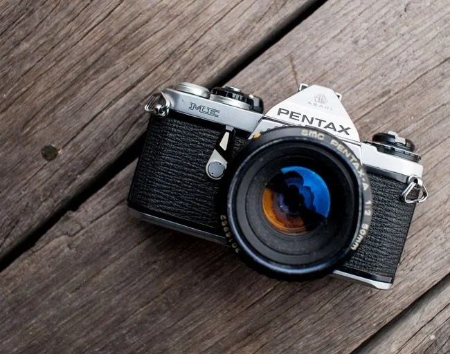 pentax-k-01-me-gear-patrol-design-spotlight-1