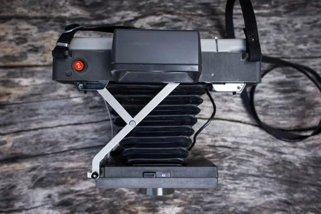 polaroid-land-camera-210-gear-patrol-4