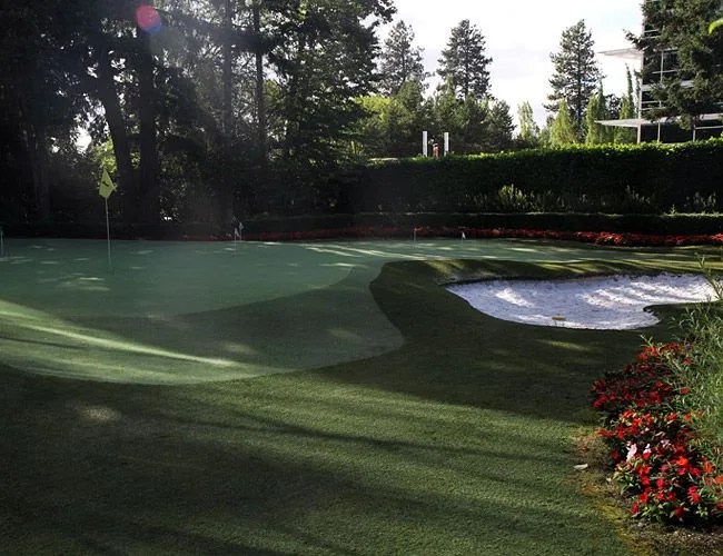 Nike-Putting-Green