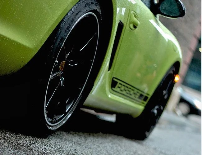 behind-the-wheel-porsche-cayman-r-gear-patrol-11