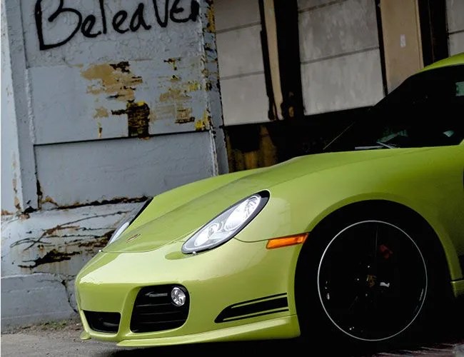behind-the-wheel-porsche-cayman-r-gear-patrol-16