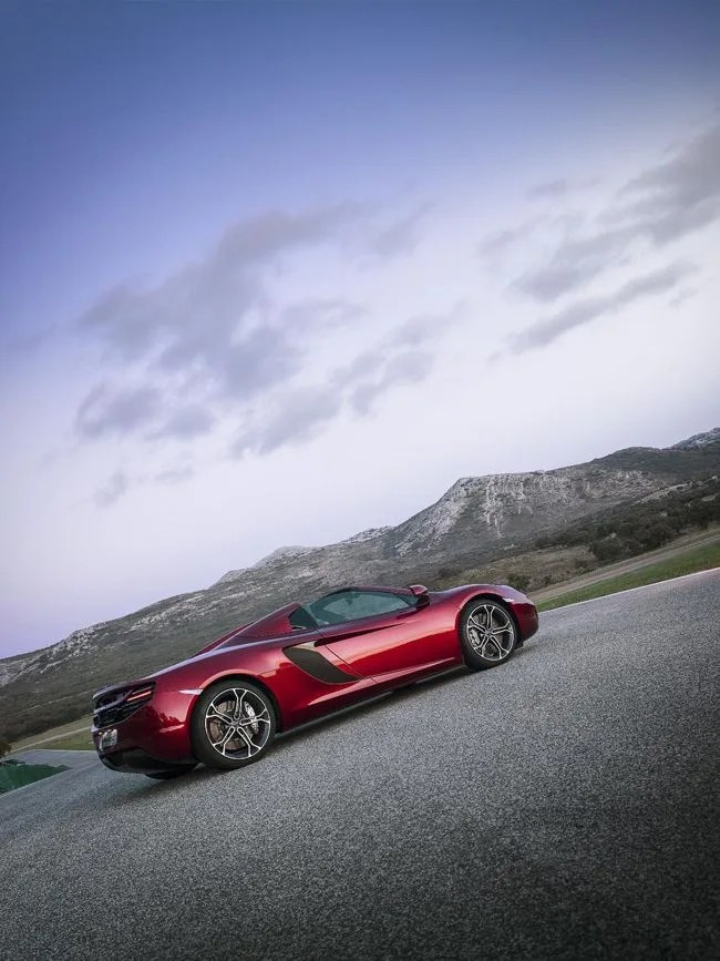 mclaren-mp4-12c-spider-gear-patrol-5(1)