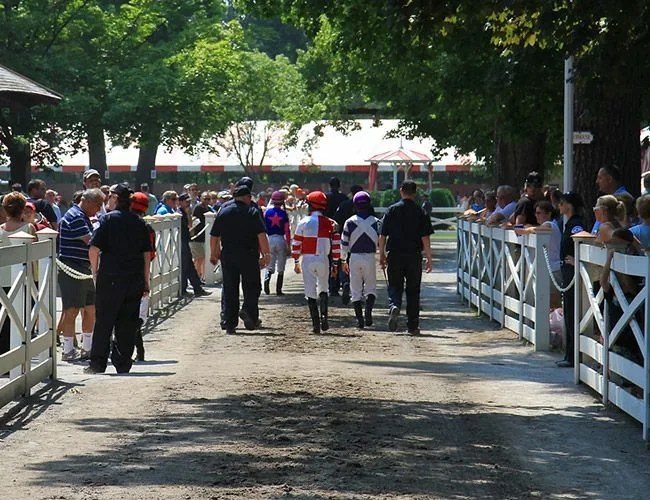 Jockeys-Walking-Gear-Patrol