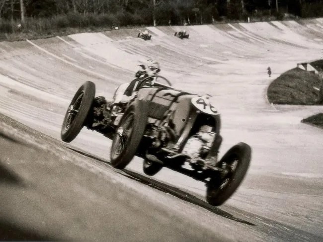 24-hours-of-le-mans-x-bentley-grand-tour-120