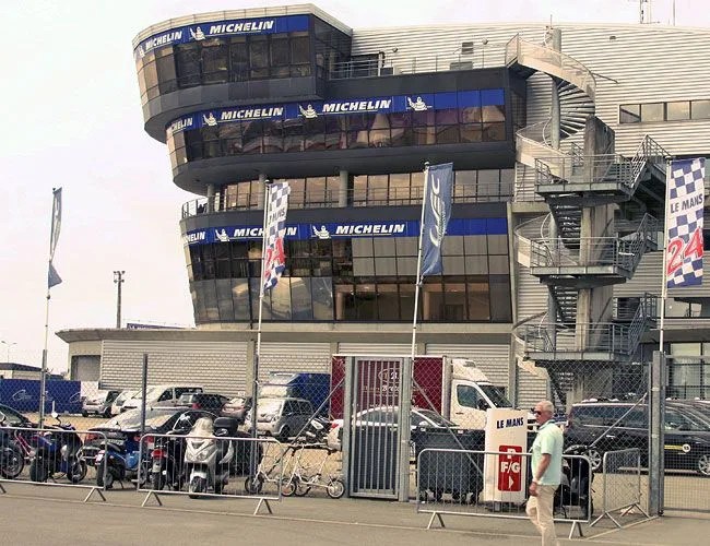 Le-Mans-Building-BB