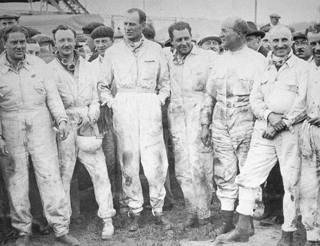 the-24-hours-of-le-mans-x-bentley-grand-tour-gear-patrol-4