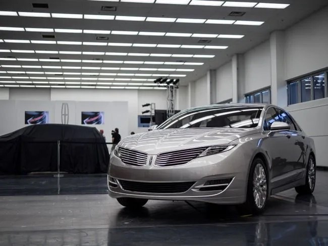 lincoln-mkz-gear-patrol-00