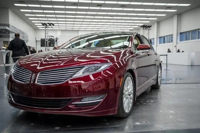 lincoln-mkz-gear-patrol-21