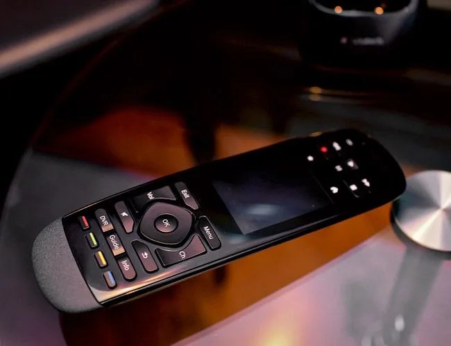 logitech-harmony-touch-2