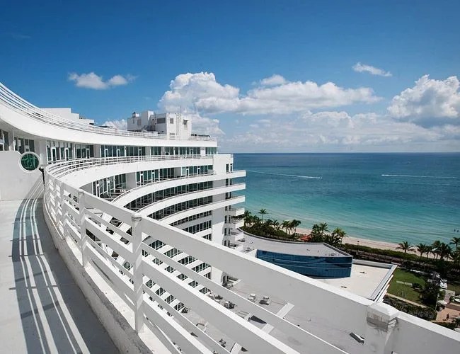 Fountainbleau-Hotel-Gear-Patrol